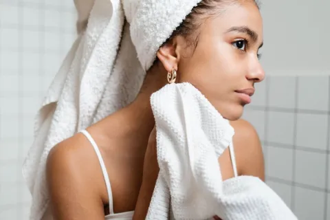Peau nourrie / peau hydratée : quelles sont les différences ?